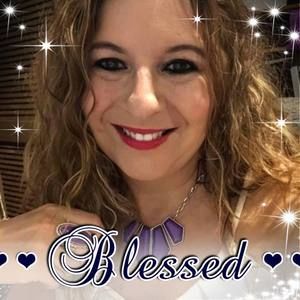 Meet your Posher, Stephi